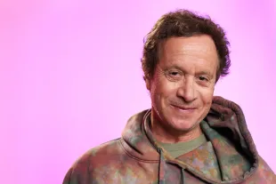 Pauly Shore was recently diagnosed with benign tumor in his pancreas (Image via Monica Schipper/Getty Images)