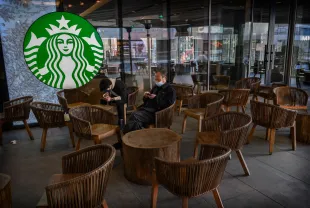 Starbucks Revives Kyoto Matcha Latte for 20th Anniversary in Japan (Photo by Kevin Frayer/Getty Images)