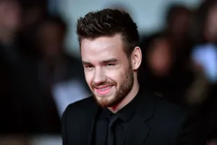 From chart-topping hits to personal struggles, we honor Liam Payne’s life and career on his 32nd birthday after his tragic passing in 2024.