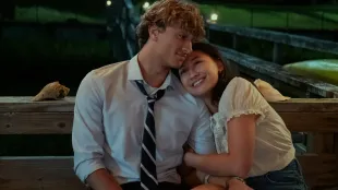 Belly (Lola Tung) and Jeremiah (Gavin Casalegno) in The Summer I Turned Pretty. Photo:© Amazon Content Services LLC.