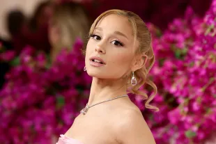 Ariana Grande Looks Styled by Law Roach (Photo by Arturo Holmes/Getty Images)