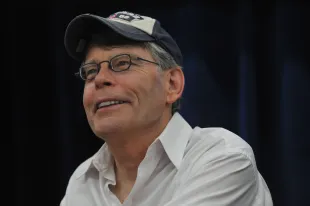 DUNDALK, MD - NOVEMBER 11:  Stephen King promotes "Under The Dome" at the North Point Boulevard Walmart on November 11, 2009 in Dundalk, Maryland. (Photo by Larry French/Getty Images)