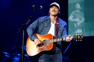 Morgan Wallen performs onstage for the 16th Annual Darius and Friends St. Jude Benefit (Image via Getty)