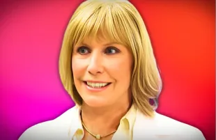 Leslie Charleson as Monica Quartermaine on General Hospital