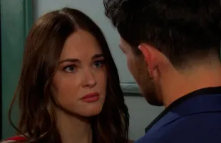 Stephanie talking to Alex (Image via YouTube / Days of Our Lives)