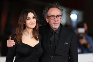 Tim Burton and Monica Bellucci (Imagr via Getty)