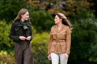 WINDSOR, ENGLAND - SEPTEMBER 18: U.S. First Lady Melania Trump (R) and Catherine, Princess of Wales tour the grounds of Frogmore Cottage where they met members of the Scouts' Squirrels programme, during the State visit by the President of the United States of America and U.S. First Lady Melania Trump, on September 18, 2025 in Windsor, England. (Photo by Nathan Howard - WPA Pool/Getty Images)