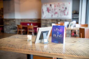 Love Is Blind: France (Image via Getty)