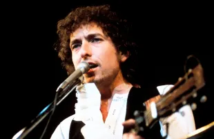 Bob Dylan has not responded to the rumors related to his reaction to Charlie Kirk's death until now (Image via Getty)
