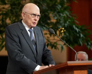 Mormon Apostle Dallin Oaks announces at a news conference The Church of Jesus Christ Of Latter-Day Saints stance (Image via Getty)