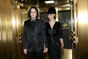 NEW YORK, NEW YORK - FEBRUARY 16: (L-R) Jack White and Olivia Jean attend SNL50: The Anniversary Special on February 16, 2025 in New York City.  (Photo by Arturo Holmes/Getty Images)