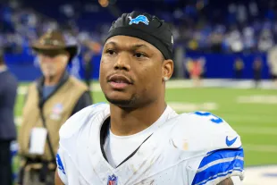 David Montgomery #5 of the Detroit Lions walks off the field after a win over the Indianapolis Colts at Lucas Oil Stadium on November 24, 2024 in Indianapolis, Indiana. (Photo by Justin Casterline/Getty Images)