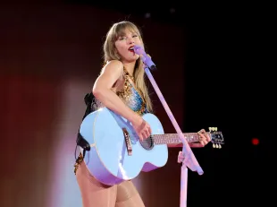 VANCOUVER, BRITISH COLUMBIA - DECEMBER 06: EDITORIAL USE ONLY. NO STANDALONE PUBLICATION USE (NO SPECIAL INTEREST OR SINGLE ARTIST PUBLICATION USE; NO BOOK USE). Taylor Swift performs onstage during "Taylor Swift | The Eras Tour" at BC Place on December 06, 2024 in Vancouver, British Columbia. (Photo by Kevin Winter/TAS24/Getty Images for TAS Rights Management)