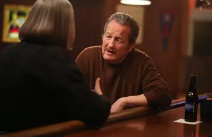 Christian Stolte appears as Mouch 