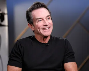 Survivor host Jeff Probst (Image via Getty)