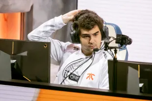 Bwipo's portion will be edited from the Worlds anthem music video (Image via Getty)