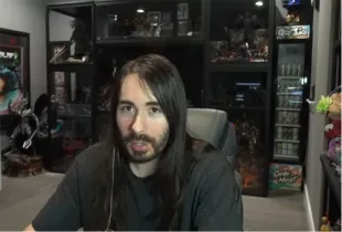 MoistCr1TiKaL reacted to HasanAbi's animal abuse controversy, (Photo via YouTube/@penguinz0)
