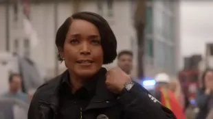 A scene frpm 9-1-1 season 9 episode 1 (Image via YouTube/@ABC)