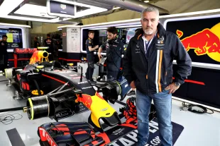 Celebrity baker and TV personality Paul Hollywood (Image via Getty)