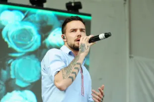 Recording Artist Liam Payne performs during Nickelodeon SlimeFest at Huntington Bank Pavilion at Northerly Island on June 9, 2018 in Chicago, Illinois.  (Photo by Timothy Hiatt/Getty Images for Nickelodeon)