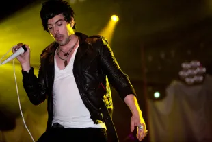 READING, UNITED KINGDOM - AUGUST 30: Ian Watkins of Lost Prophets perform at Day 3 of the Reading Festival on August 30, 2009 in Reading, England. (Photo by Marc Broussely/Redferns)