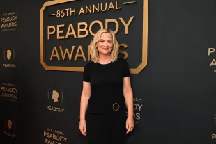BEVERLY HILLS, CALIFORNIA - JUNE 01: Amy Poehler attends The 85th Annual Peabody Awards at Beverly Wilshire, A Four Seasons Hotel on June 01, 2025 in Beverly Hills, California.  (Photo by Jon Kopaloff/Getty Images for Peabody Awards)