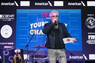 Guy Fieri (Image via Getty Images)