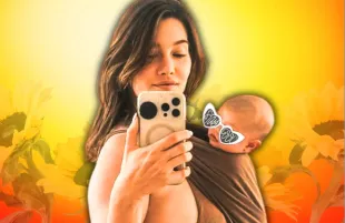 The Bold and the Beautiful actor, Jacqueline MacInnes Wood, with her baby