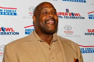 Marvin Winans has not responded to the viral moment until now (Image via Getty)