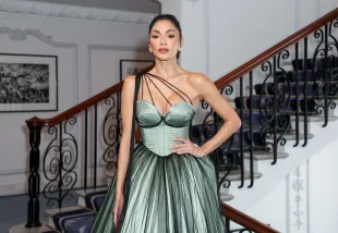 LONDON, ENGLAND - DECEMBER 04: Nicole Scherzinger poses at Claridge's ahead of The Fashion Awards 2023 on December 4, 2023 in London, England. (Photo by Hoda Davaine/Dave Benett/Getty Images)