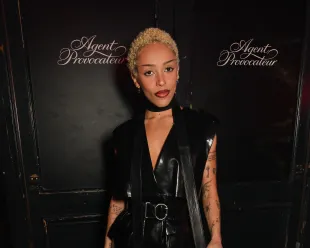  Doja Cat attends Agent Provocateur's Christmas Campaign launch at The Marquis Cornwallis on November 13, 2024 in London, England. (Photo by Dave Benett/Getty Images for Agent Provocateur)