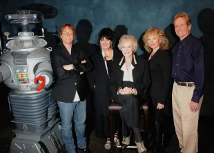 LOS ANGELES, CA - JANUARY 24:  Cast of "Lost In Space" at The Hollywood Show held at The Westin Hotel LAX on January 24, 2015 in Los Angeles, California.  (Photo by Albert L. Ortega/Getty Images)