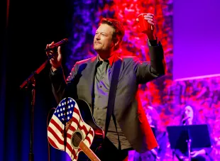 Blake Shelton performs onstage at the Class of 2024 Medallion Ceremony (Image via Getty)