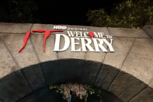 BURBANK, CALIFORNIA - OCTOBER 20: "IT: Welcome to Derry" arrival carpet at the Los Angeles Premiere of HBO Original Series "IT: Welcome to Derry" at Warner Bros. Studios on October 20, 2025 in Burbank, California. (Photo by Araya Doheny/Getty Images for HBO)