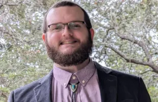 Nathan Griffin, night manager at Laugh Factory: Chicago, was detained by feds for allegedly intervening in an immigration operation (Image via Facebook/Nathan Griffin)