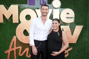 90 Day Fiancé: Happily Ever After? stars (L-R) Alexei Brovarnik and Loren Brovarnik attend the 2022 MTV Movie & TV Awards: UNSCRIPTED (Image via Getty)