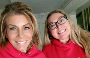 Meri Brown from Sister Wives with best friend Jenn (Image via Instagram/@therealmeribrown)