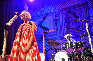 LONDON, UNITED KINGDOM - MAY 27: Sia Furler performs on stage at The Roundhouse on May 27, 2010 in London, England. (Photo by C Brandon/Redferns)