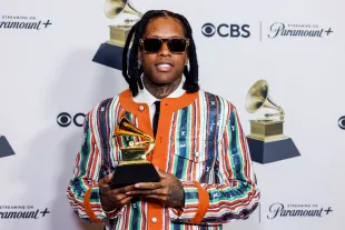 Los Angeles, CA - February 04: Winner Lil Durk, with trophy, for "All My Life," at the 66th Grammy Awards held at the Crypto.com Arena  in Los Angeles, CA, Sunday, Feb. 4, 2024. (Jason Armond / Los Angeles Times via Getty Images)