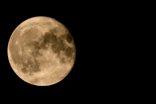 TURIN, ITALY - AUGUST 02: The Sturgeon Super Moon is seen on August 2, 2023 in Turin, Italy. This is the first of two super moons in the month of August, with the end of the month seeing a rare super blue moon, which happens about once every ten years. (Photo by Stefano Guidi/Getty Images)