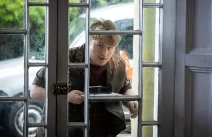 Beyond Paradise season 3 (Image via Instagram / beyondparadiseofficial)