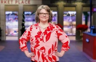 Jeanna 'Gia' Barnes from Holiday Baking Championship season 12 (Image via FoodNetwork)