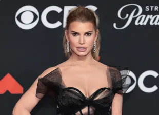 ELMONT, NEW YORK - SEPTEMBER 07: Jessica Simpson  attends the 2025 MTV Video Music Awards at UBS Arena on September 07, 2025 in Elmont, New York. (Photo by Dimitrios Kambouris/Getty Images)