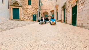 The Amazing Race season 38 (Image via CBS)