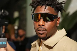 MIAMI BEACH, FLORIDA - FEBRUARY 24: Antonio Brown attends Floyd Mayweather's birthday bash at The Gabriel Miami South Beach on February 24, 2022 in Miami Beach, Florida. (Photo by Mark Brown/Getty Images)