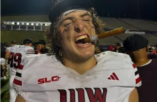 Kentucky Wildcats' Zach Calzada apologizes for viral bills counting video. (Image via Instagram/@zach.calzada)