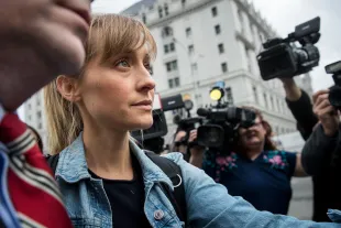 Allison Mack recently shared her Smallville costar Kristin Kreuk introduced her to NXIVM. (Image by Drew Angerer/Getty Images)