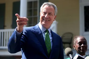 New York City Mayor Bill de Blasio speaks during a press conference held in front of Gracie Mansion on September 20, 2019 in New York City. (Photo by Yana Paskova/Getty Images)
