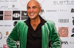 Simon Gross (Image via Instagram/@simongrossshowbiz)