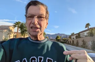 Legendary Connecticut meteorologist Geoff Fox passed away on November 11 (Image via Facebook/Geoff Fox)